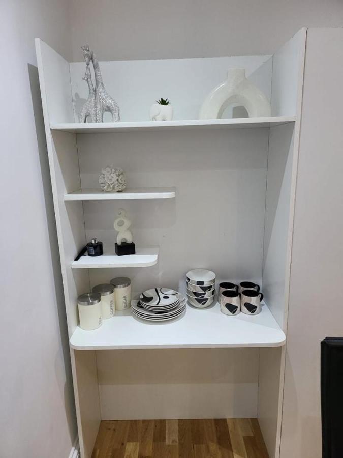 شقة لندن  في Fancy Basement Flat A المظهر الخارجي الصورة